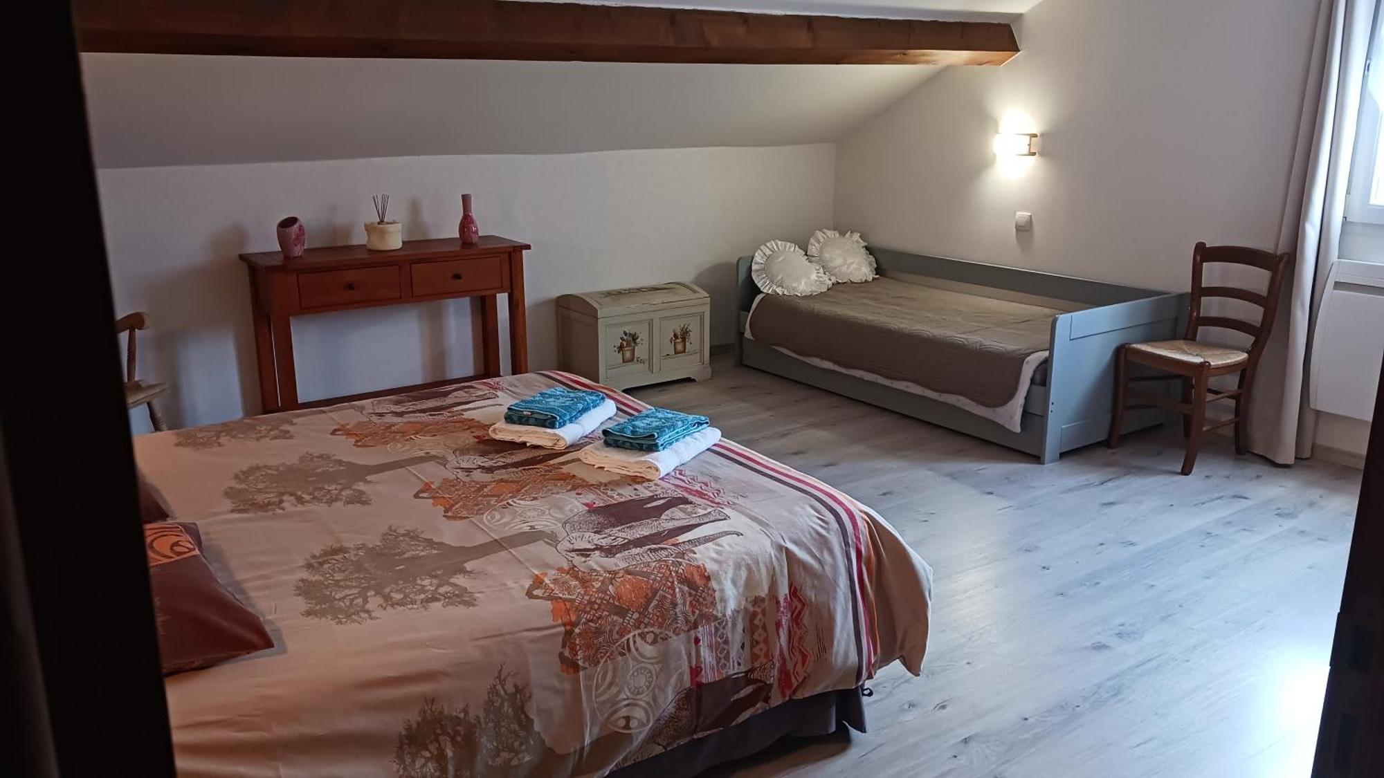 A La Joie De Vivre Chez L'Habitant Banat Bagian luar foto